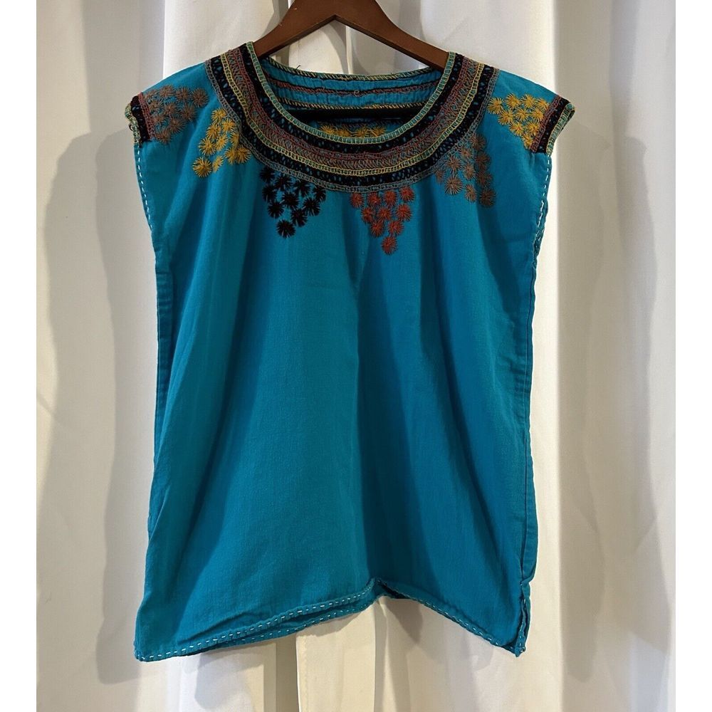 womens embroidered boho tops